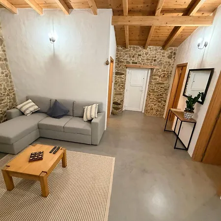 Casa Figueiras Holiday home Sao Pedro da Cadeira