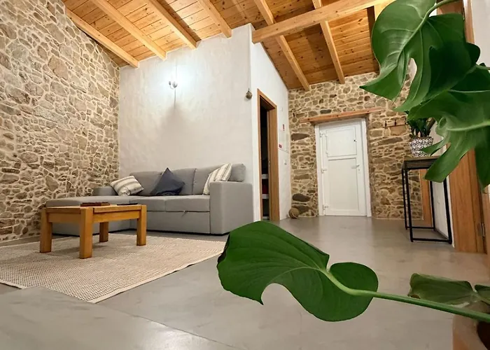 Casa Figueiras Tatil Evi São Pedro da Cadeira