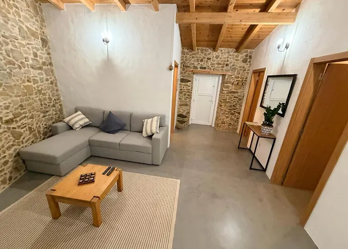 Casa Figueiras Tatil Evi São Pedro da Cadeira